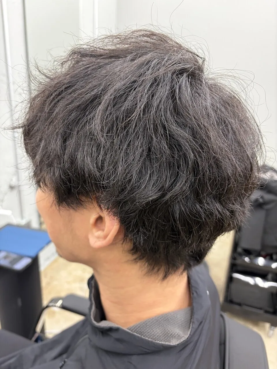 クセ毛を活かしたルーズシャドウパーマ